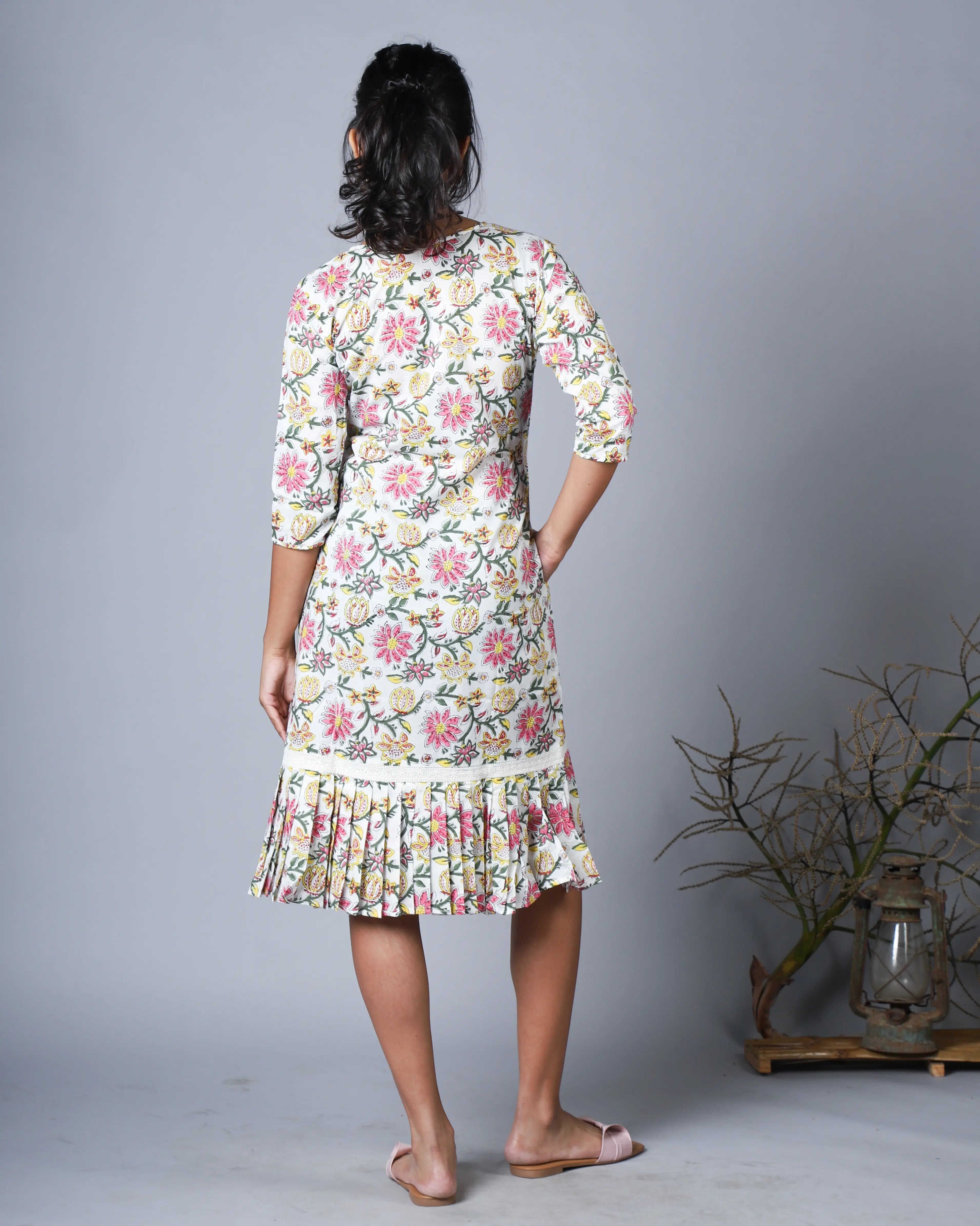 Katun Arpita Collection - Sanganeri Print with Hakoba Lace Detailing