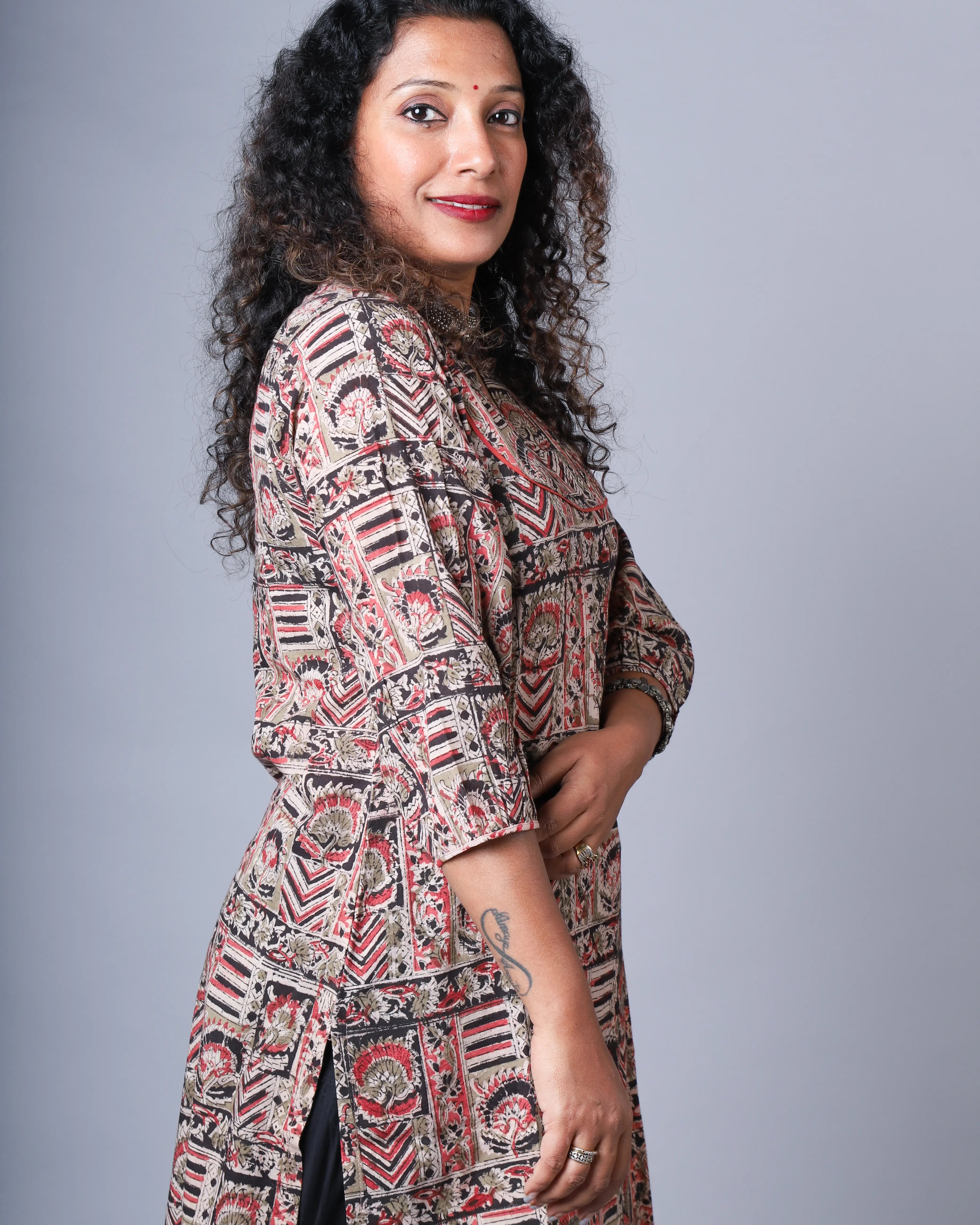Katun Chaitra Collection - Kalamkari Block Print with Round Neckline